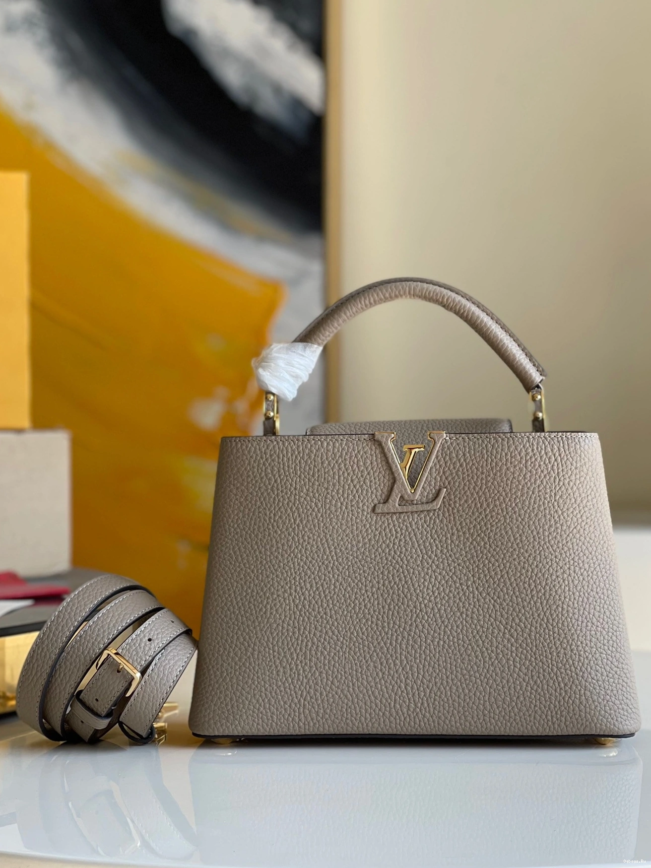 BB LOUIS CAPUCINES VUITTON 0127